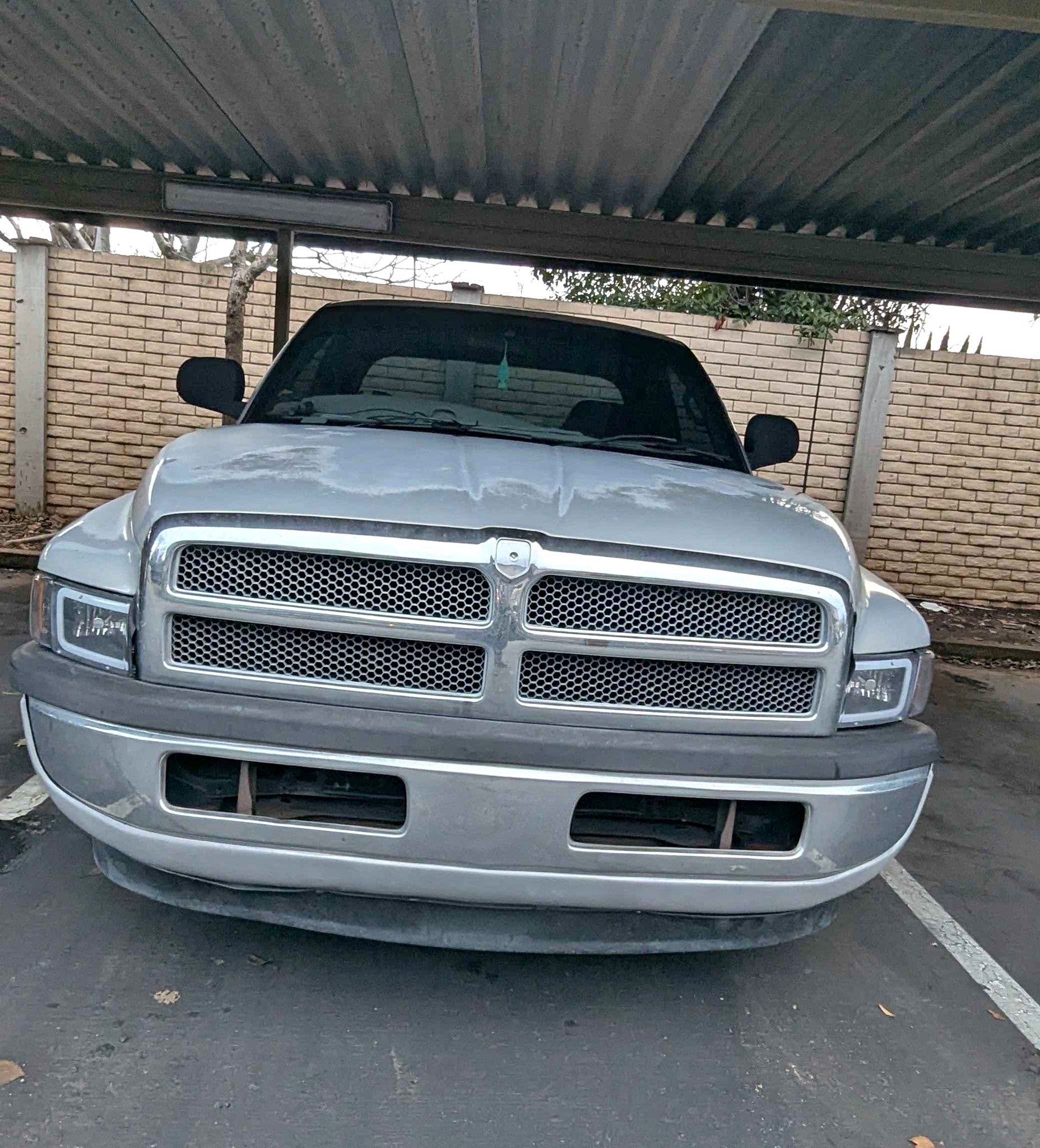 1999 Dodge Ram 1500 Club Cab - Short Bed