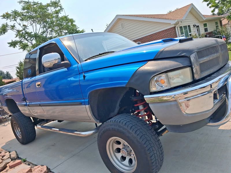 1999 Dodge Ram 1500 Club Cab - Short Bed