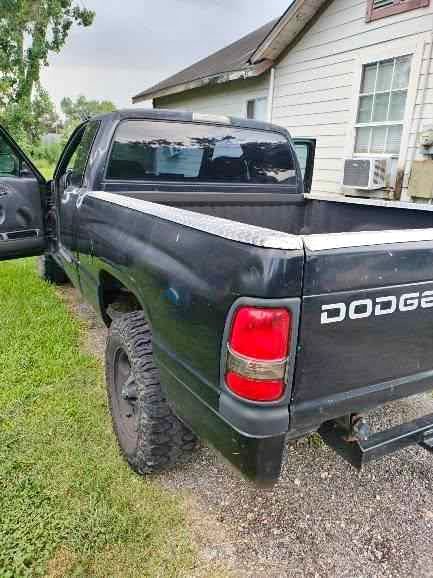 2001 Dodge Ram 1500 Crew Cab - SLT Pickup 4D 5 1\/2 ft