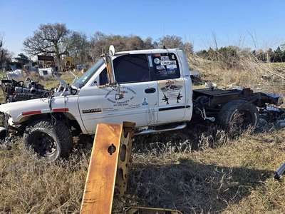 2000 Dodge Ram 2500 Club Cab - Short Bed