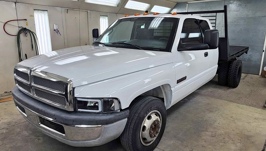 2000 Dodge Ram 3500 Club Cab - Long Bed