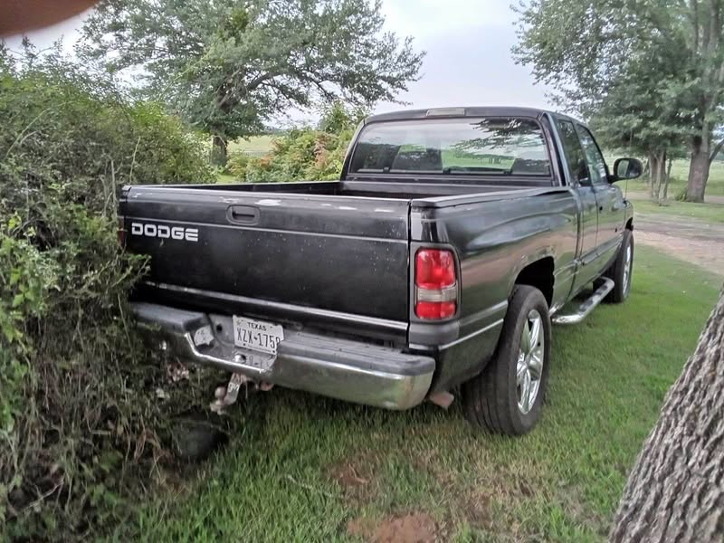2001 Dodge Ram 1500 Club Cab - Laramie