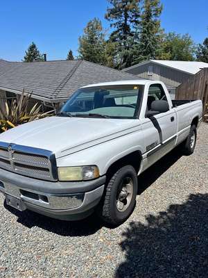 2001 Dodge ram 1500 v8