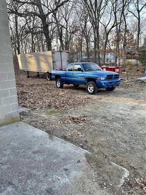 2001 Dodge Ram 1500 Quad Cab - SLT Pickup 4D 6 1\/4 ft