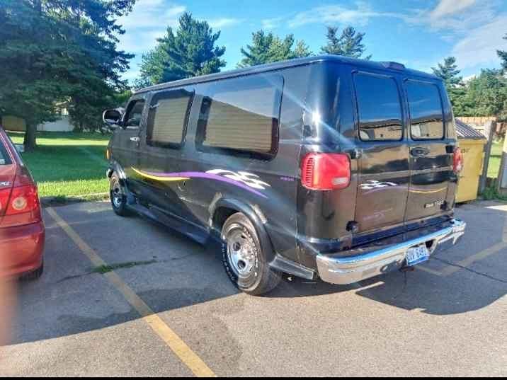 1999 Dodge Ram Van 1500 - Extended Van 3D