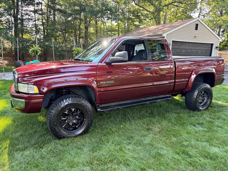 2001 Dodge Ram 2500 Quad Cab - Laramie Pickup 4D 6 1\/4 ft