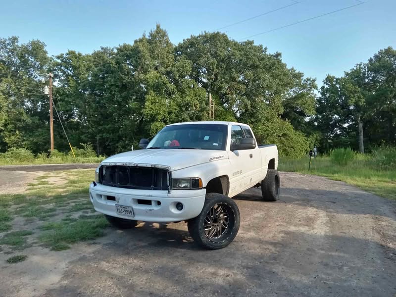 2000 Dodge Ram 1500 Quad Cab SLT Pickup 4D 6 1\/4 ft
