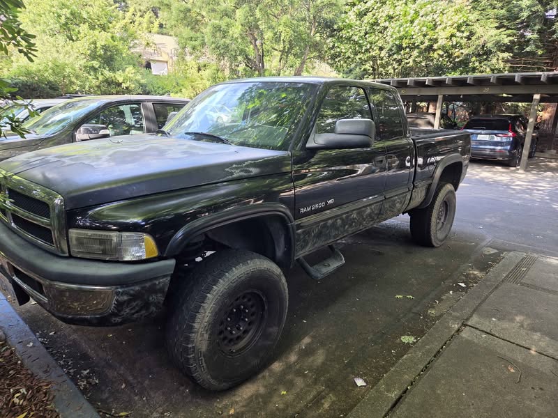 1999 Dodge Ram 2500 - Short Bed