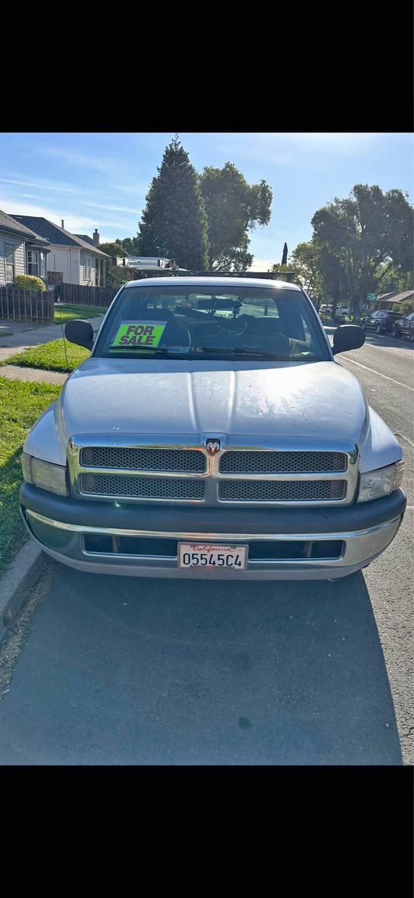 2001 Dodge Ram 1500 - SLT Pickup 2D 6 1\/4 ft
