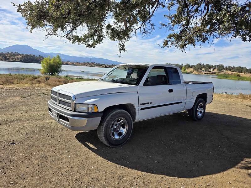 2001 Dodge Ram 1500 Club Cab - Short Bed