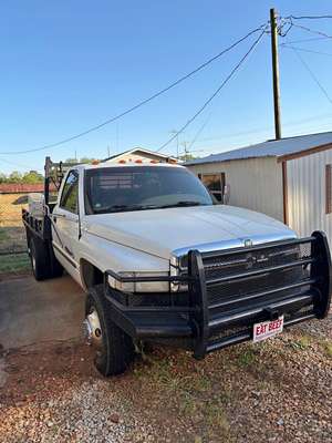 1999 Dodge Ram 3500 Regular Cab & Chassis - 139\