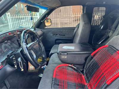 2001 Dodge Ram 1500 Club Cab - Short Bed