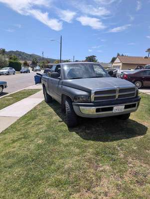 1999 Dodge Ram 1500 Crew Cab - ST Pickup 4D 5 1\/2 ft