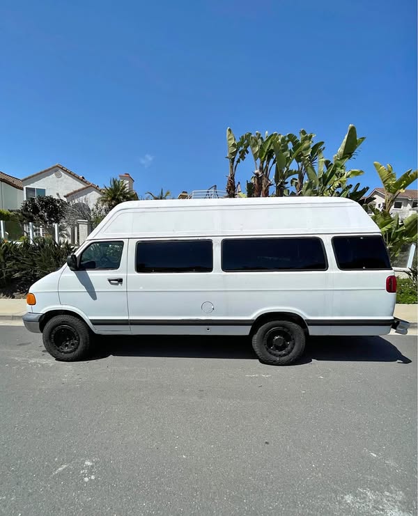 2001 Dodge Ram Campervan