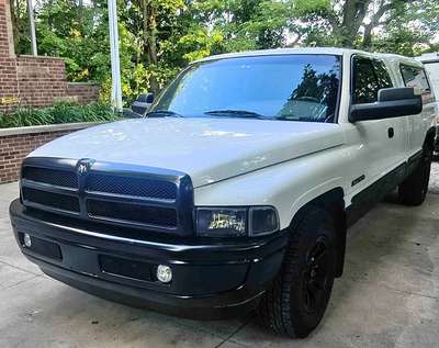 1998 Dodge Ram 1500 Club Cab - Long Bed