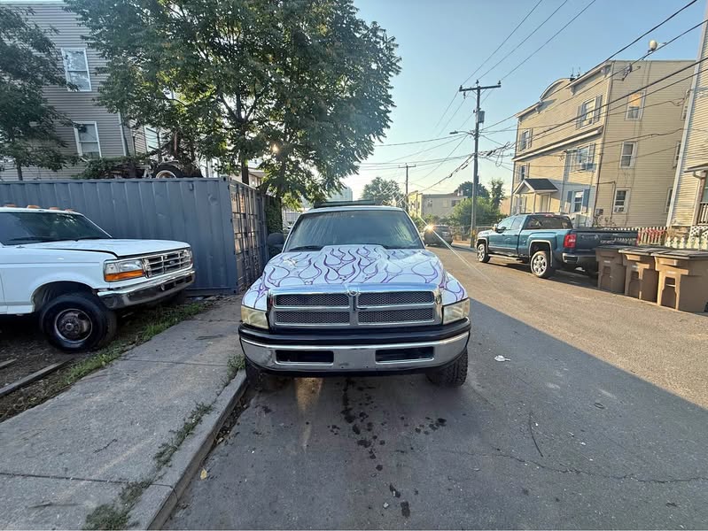 1998 Dodge Ram 2500 Club Cab - Long Bed
