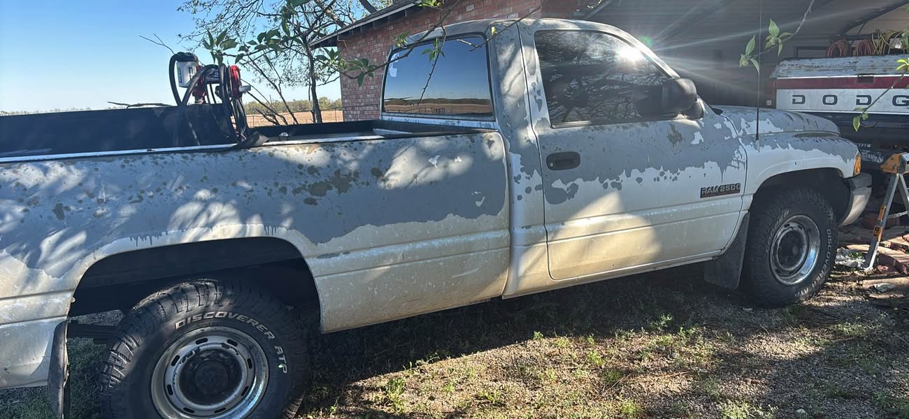 1994 Dodge Ram 2500 Regular Cab - SLT Pickup 2D 8 ft