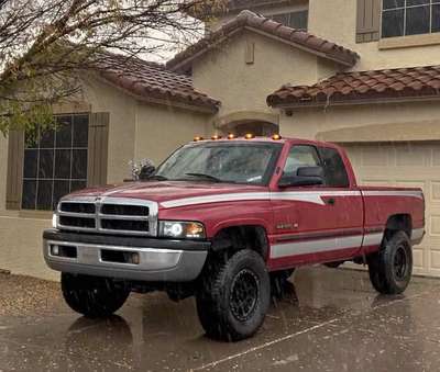 1998 Dodge Ram 1500 - SLT Pickup 4D 6 1\/4 ft