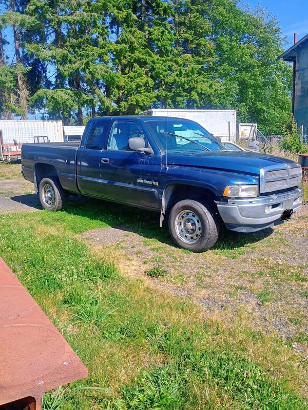 2001 Dodge Ram 1500 Quad Cab - Laramie Pickup 4D 6 1\/3 ft