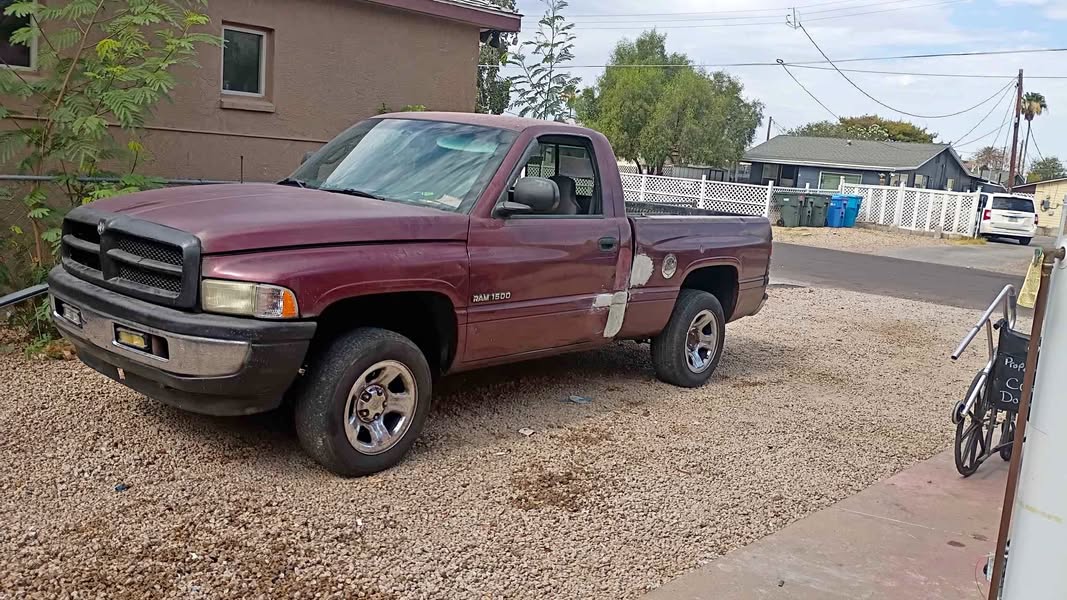 2001 Dodge Ram 1500 Regular Cab - Short Bed
