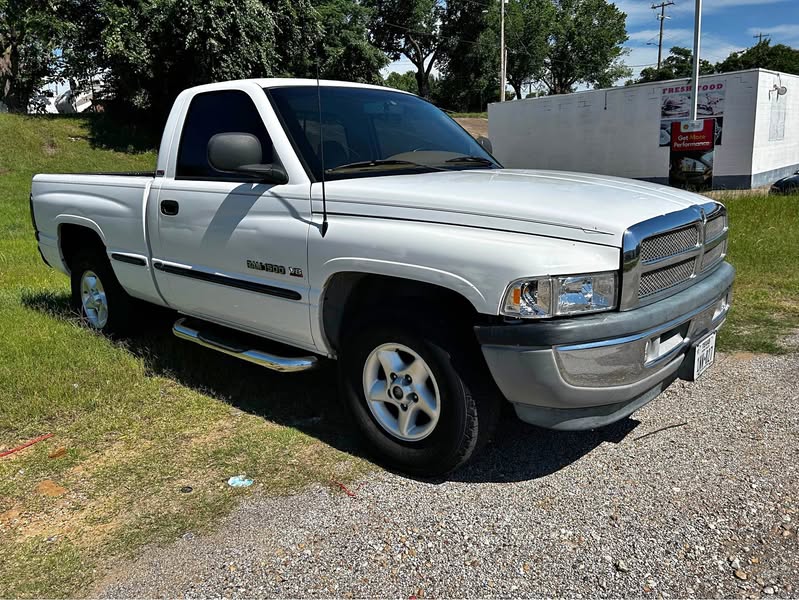 1999 Dodge Ram 1500 - Laramie Pickup 2D 6 1\/4 ft