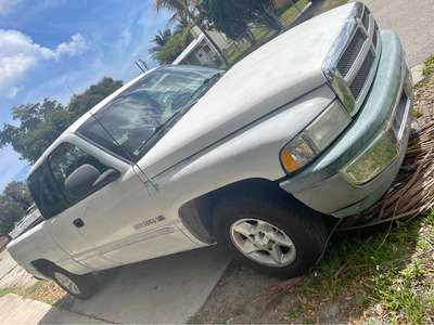 1999 Dodge Ram 1500 Club Cab - Short Bed