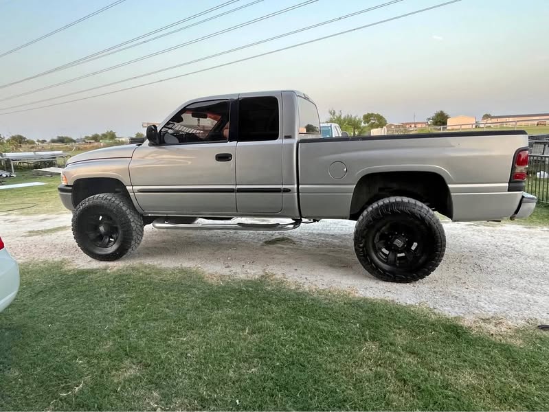 2001 Dodge Ram 2500 - Short Bed