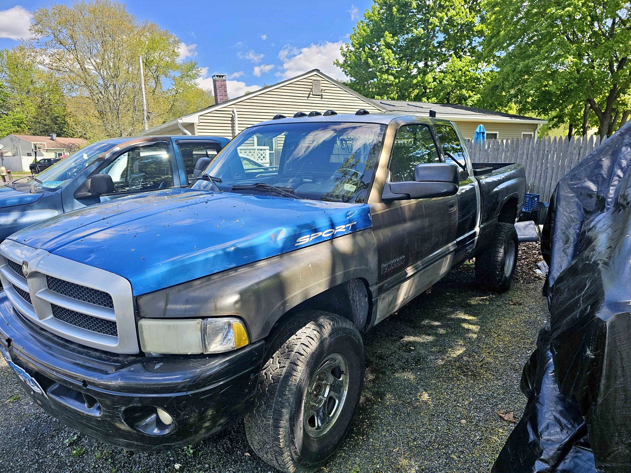 2001 Dodge Ram 1500 - SLT Pickup 2D 6 1\/3 ft