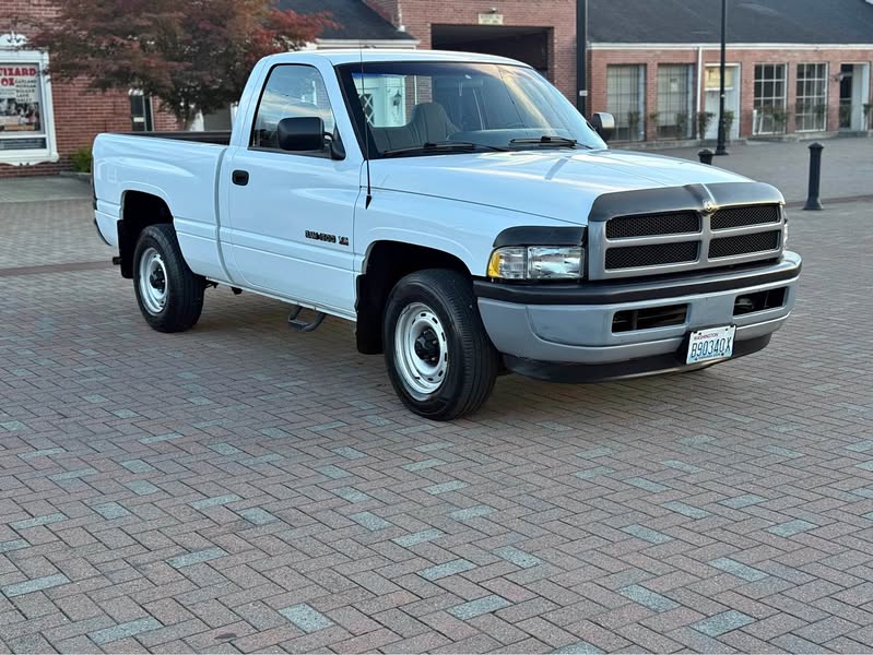 1997 Dodge ram low miles  V-6 auto runs great