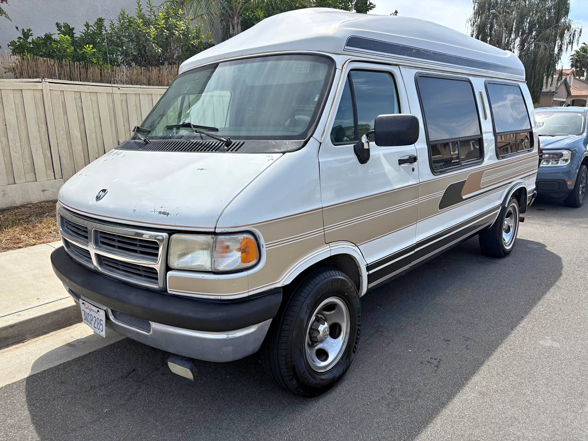 1998 Dodge Ram Van 2500 - Van
