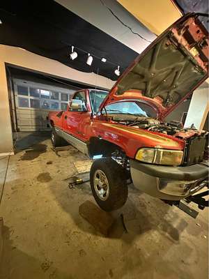 1994 Dodge Ram 1500 Club Cab - Long Bed