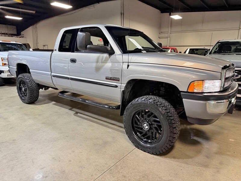 2001 Dodge RAM 2500 SLT LARAMIE 4X4 NV5600 MANUAL