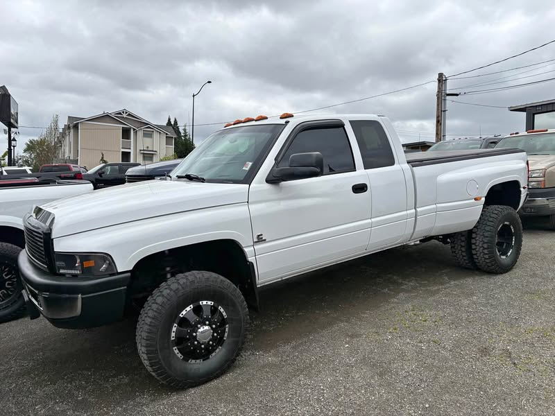 2001 Dodge Ram 3500 Quad Cab & Chassis - SLT