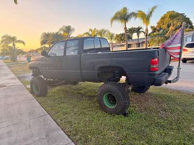 1996 Dodge Ram 1500 - SLT Pickup 2D 6 1\/3 ft