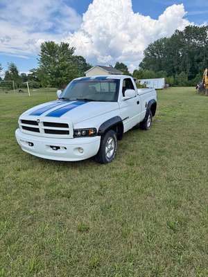2001 Dodge Ram 1500 Regular Cab - SLT Pickup 2D 6 1\/4 ft