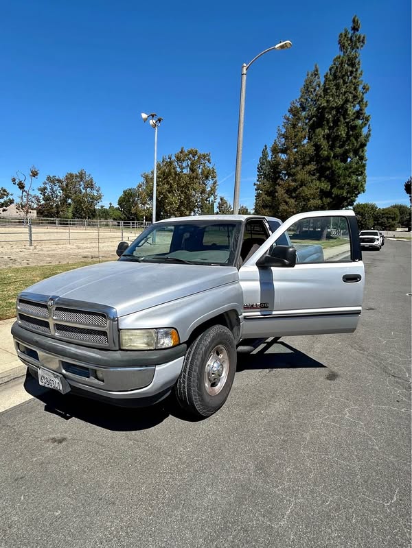 2001 Dodge Ram 2500 Quad Cab - Short Bed