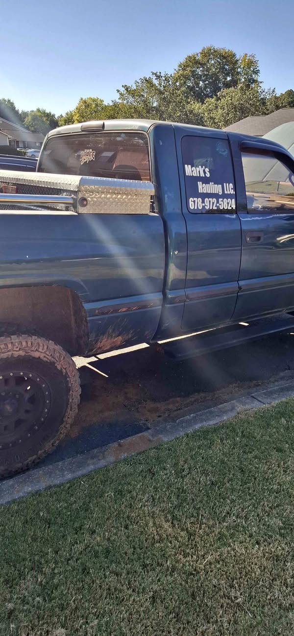 1999 Dodge Ram 1500 Club Cab - Short Bed