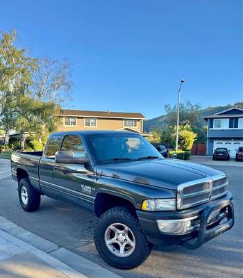 2001 Dodge Ram 1500 Quad Cab - SLT Pickup 4D 6 1\/4 ft