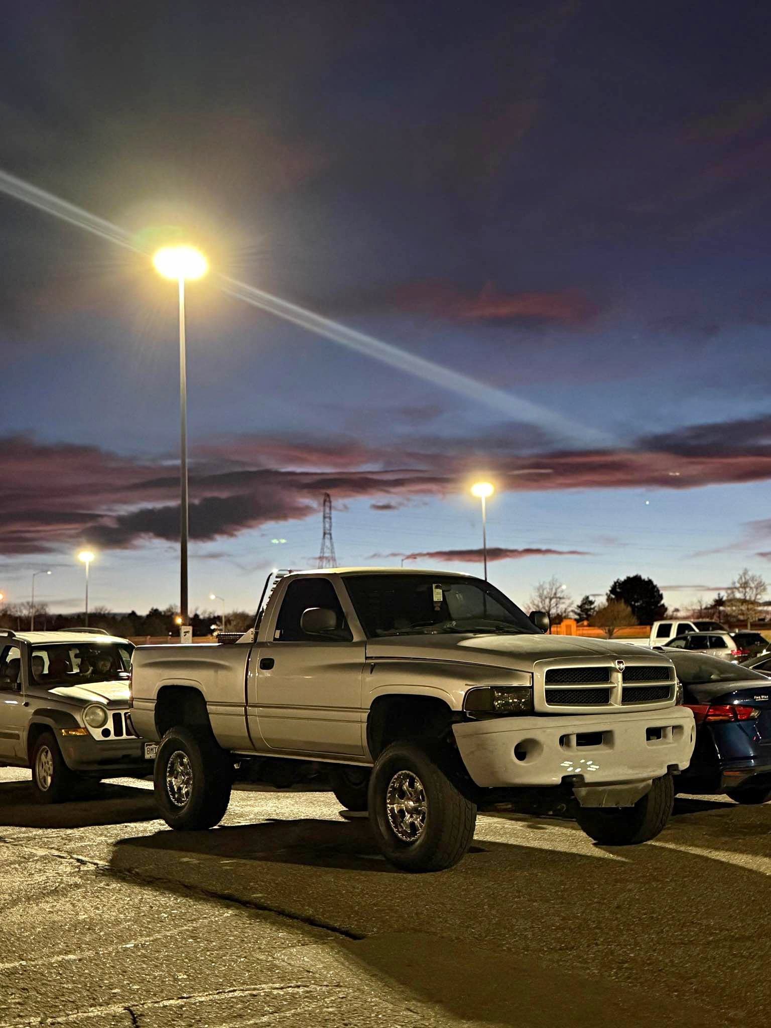 2001 Dodge Ram 1500 - SLT Pickup 2D 6 1\/3 ft