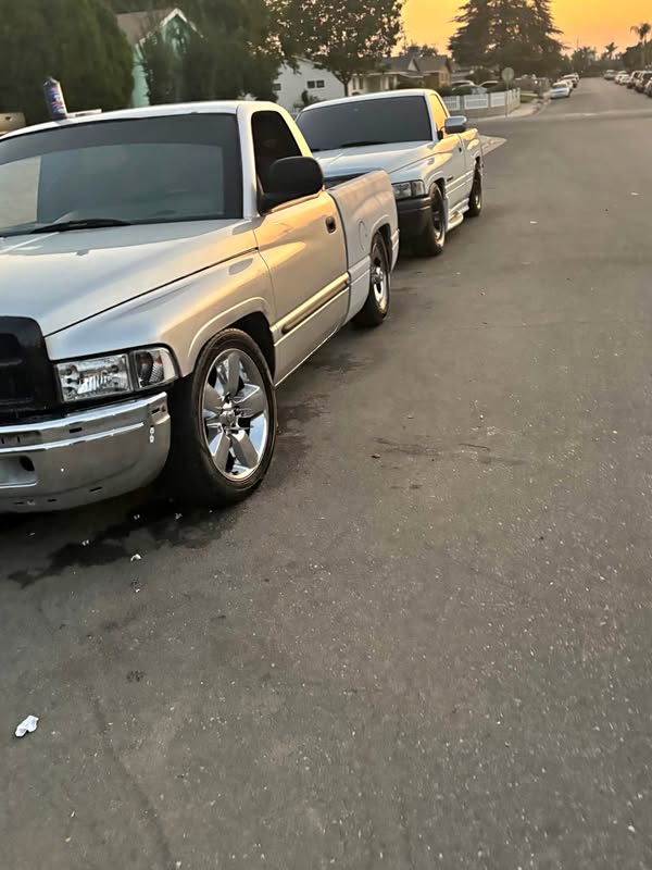 1998 Dodge Ram 1500 - Laramie Pickup 2D 6 1\/4 ft