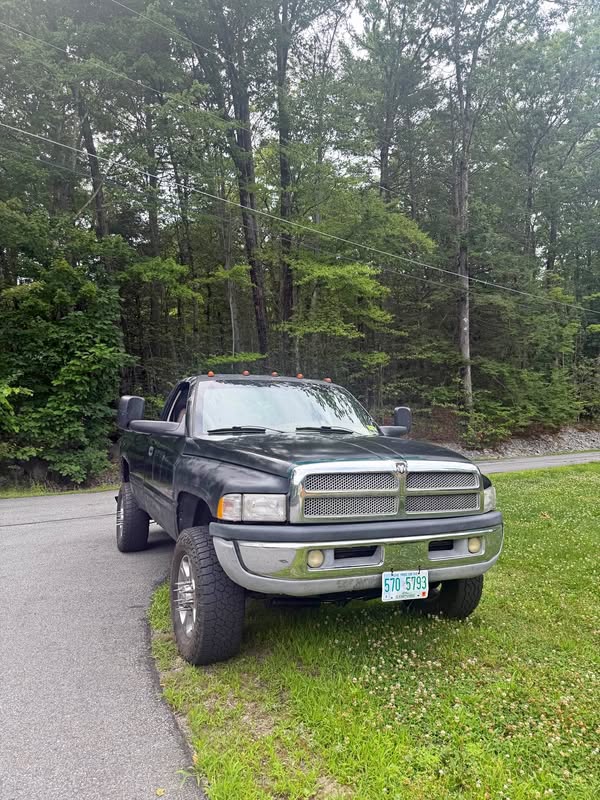 1995 Dodge Ram 2500 Regular Cab - Long Bed