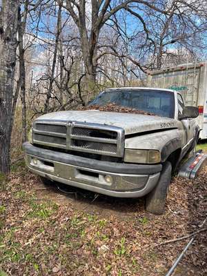 1998 Dodge ram 1500 v8 magnum slt