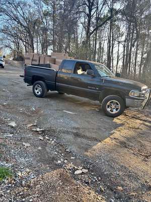 1999 Dodge Ram 1500 Regular Cab - SLT Pickup 2D 6 1\/4 ft