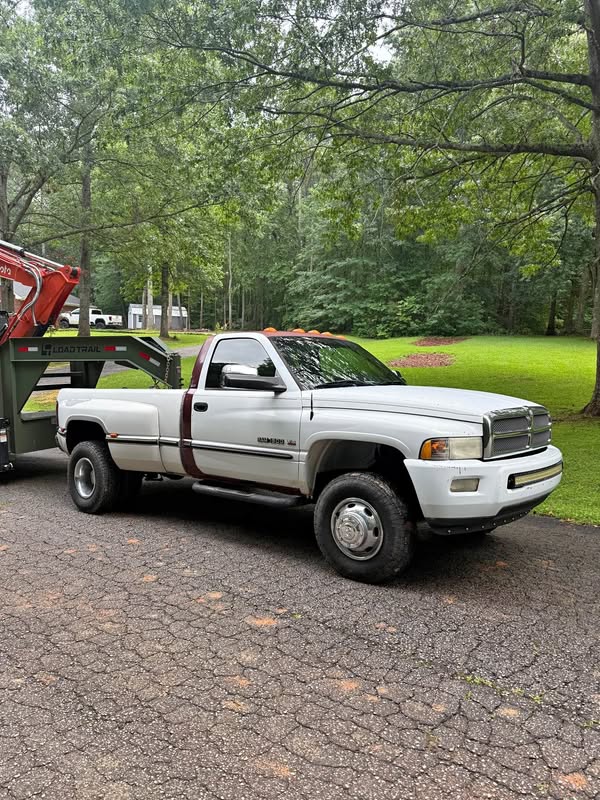 2000 Dodge Ram 3500 Club Cab - Long Bed