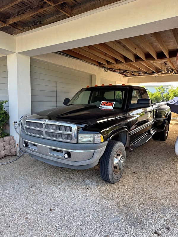 1998 Dodge Ram 3500 Quad Cab - SLT