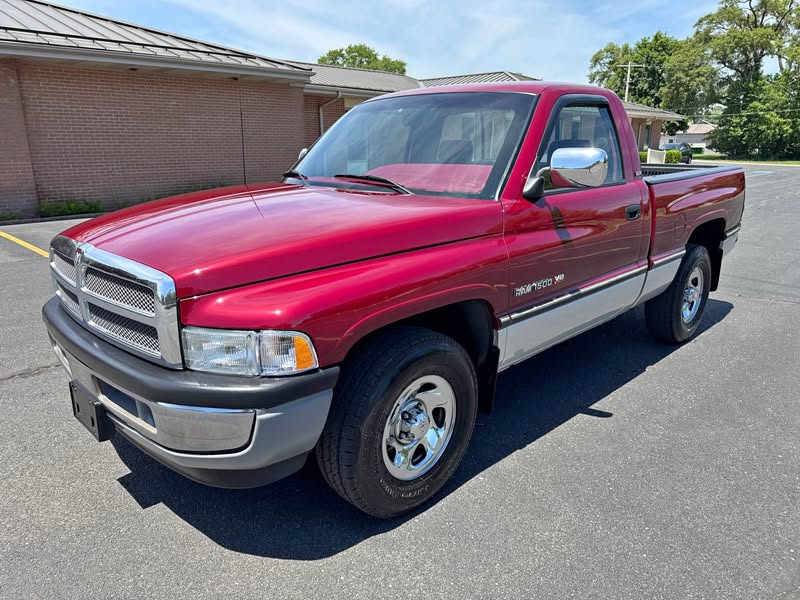 1994 Dodge Ram 1500 - Laramie Pickup 2D 6 1\/4 ft