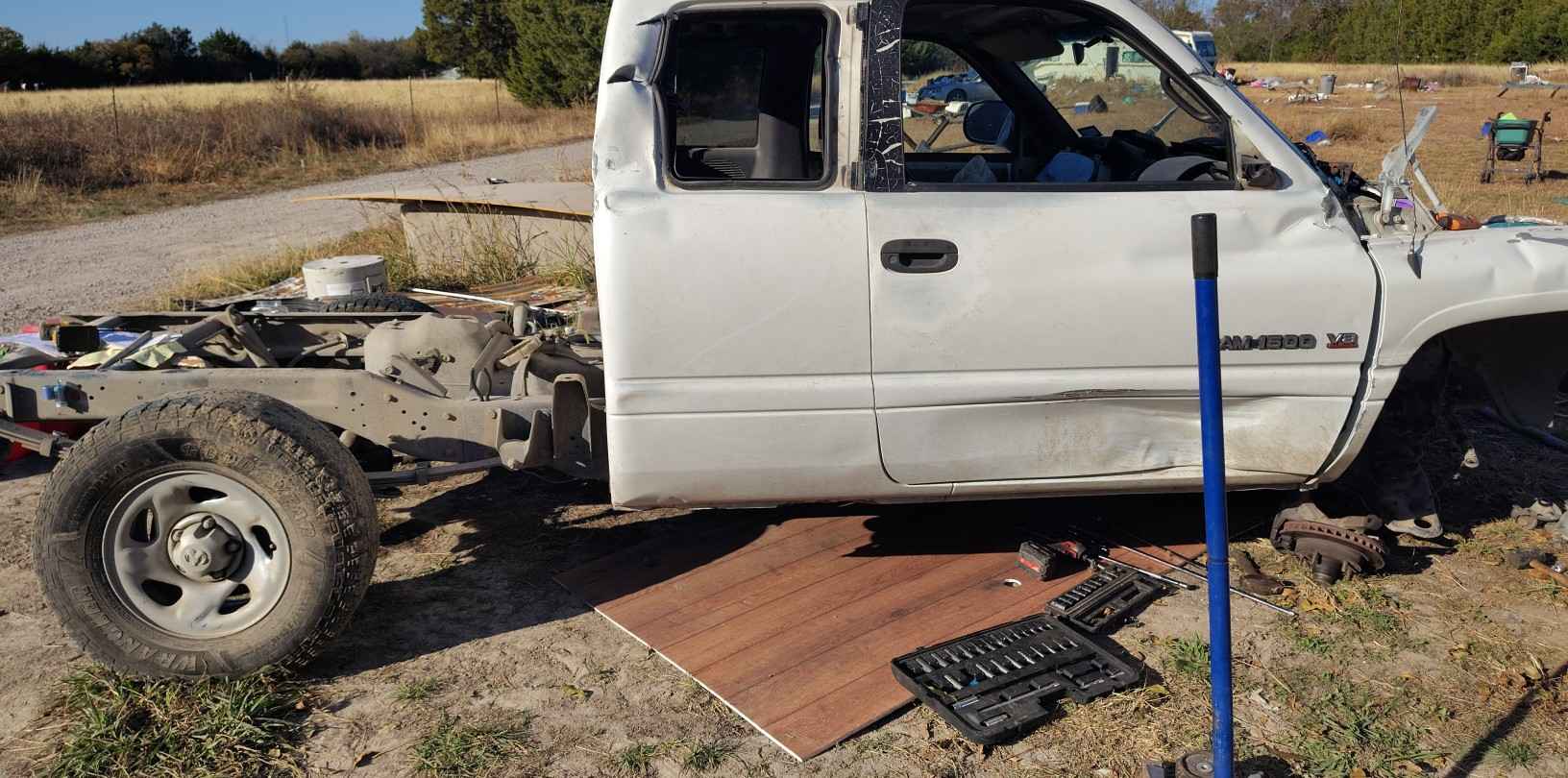 1999 Dodge Ram 1500 Club Cab - Short Bed