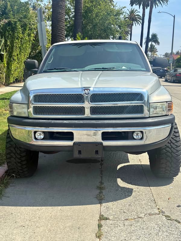 2001 Dodge Ram 1500 Club Cab - Short Bed