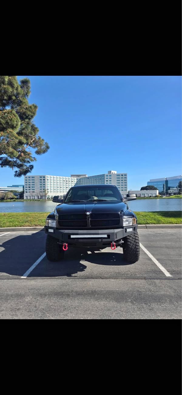 2001 Dodge Ram 1500 Club Cab - Short Bed