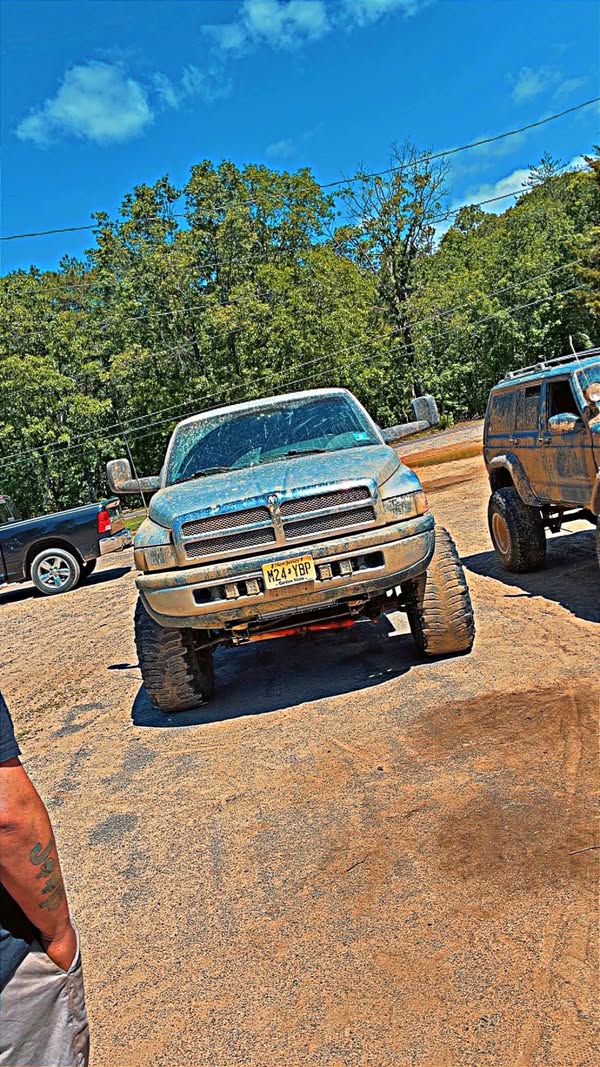 1998 Dodge Ram 1500 Crew Cab - Laramie Pickup 4D 5 1\/2 ft